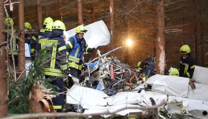 Almanya’da uçak düştü! Pilot hakkında kan donduran iddia