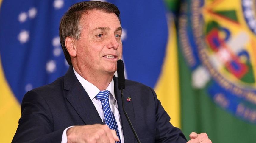 YouTube'dan videoları kaldırılan Bolsonaro'dan yeni kararname: Sosyal medya platformlarının i&ccedil;erik kaldırması sınırlanacak