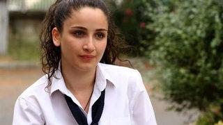 Kırgın Çiçekler'in yıldızı Gökçe Akyıldız tenis kortunda resmen şov yaptı!