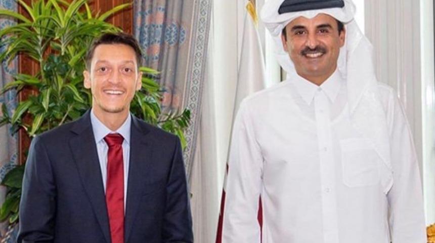 Mesut Özil'in menajerinden transfer açıklaması