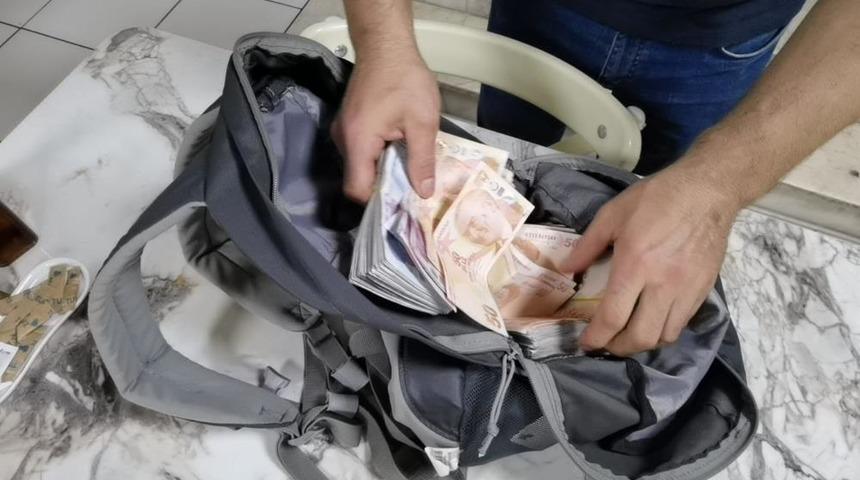 Para dolu çantayı çorbacıda unuttu! "Kalbim nasıl atıyor bilemezsiniz"