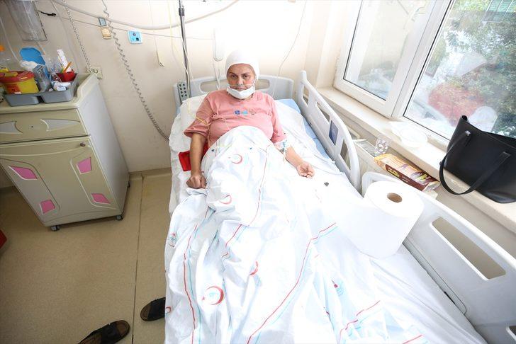 Kovid-19'a yakalanan kadın aşı olmamanın pişmanlığını yaşıyor G1