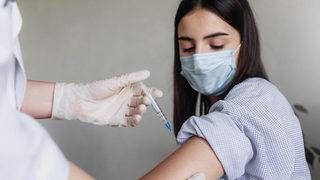 Vali Yerlikaya açıkladı! İşte İstanbul'da aşılanan gençlerin sayısı