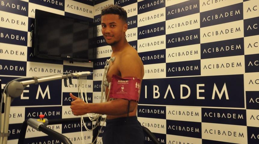 Yeni Malatyaspor'un yeni transferi Mounir Chouiar sağlık kontrolünden geçti