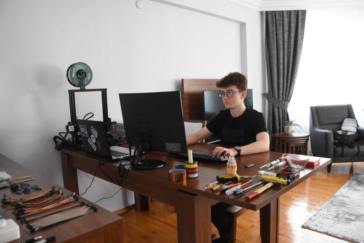 17 yaşındaki lise öğrencisi PCR cihazı üretti! "İşlemi yarım saat daha erken bitirdi" G2