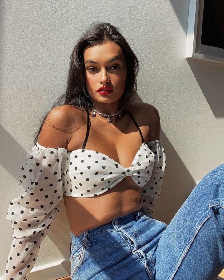 Güzel model, leopar desenli kıyafetiyle yürek hoplattı! G4