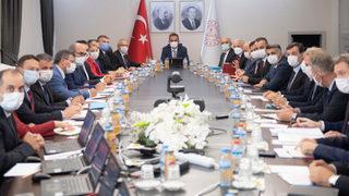 Bakan Özer'den yüz yüze eğitim toplantısı! 81 ilin milli eğitim müdürü katıldı