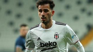 Beşiktaş'ta Oğuzhan Özyakup ile yollar ayrılıyor