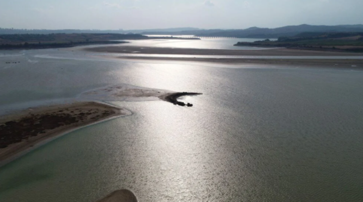 Kuraklık nedeniyle sular çekildi, Agusta Antik Kenti gün yüzüne çıktı  G4