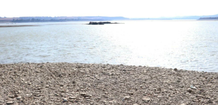 Kuraklık nedeniyle sular çekildi, Agusta Antik Kenti gün yüzüne çıktı  G5