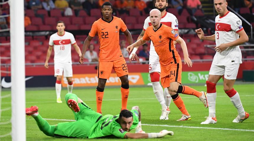 Hollanda 6-1 Türkiye (Maç sonucu)