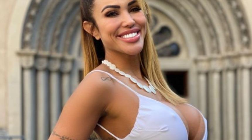 Brezilyalı model erkeklerden bıktı, kendisiyle evlendi