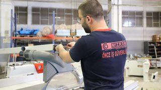 45 yıl önce 150 metrekarede başladı, şimdi dünyaya makine üretip satıyor