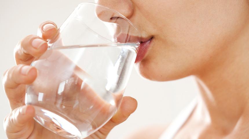 Zayıflamak için su için