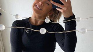 Sosyal medyanın gerçek olmadığını gösterdi! En doğal halini takipçileriyle paylaştı