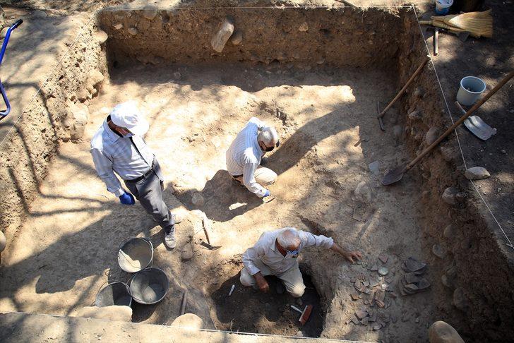 Mersin'deki Yumuktepe Höyüğü'nde Bizans dönemine ait depolama çukuru bulundu G2
