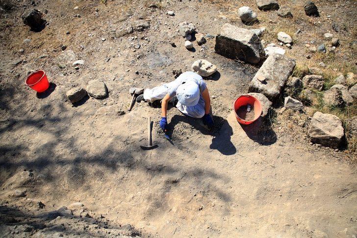 Mersin'deki Yumuktepe Höyüğü'nde Bizans dönemine ait depolama çukuru bulundu G4