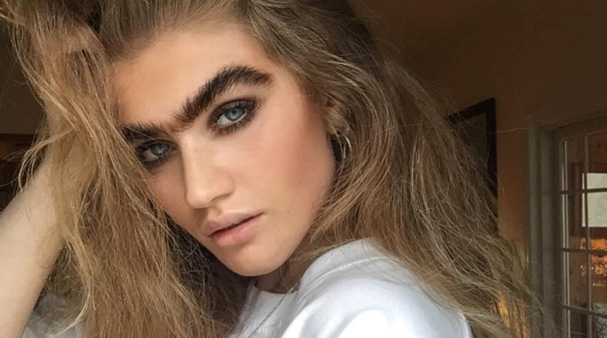 Herkes şikayet ediyor! Tacikistan’da ‘tek kaş’ güzellik işareti olarak kabul ediliyor