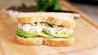 Güne daha dinç ve enerjik başlamak için benzersiz bir sandviç tarifi! Lezzetine aşık olacaksınız