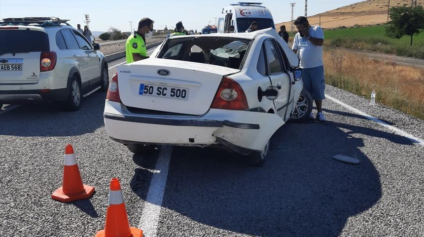 Kayseri'de devrilen otomobilin sürücüsü öldü