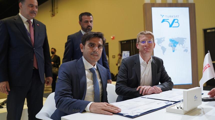 Türksat 5B, uzaya çıkmadan ilk anlaşmasını imzaladı