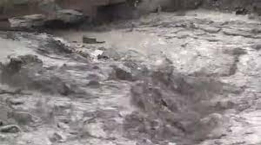 Van'da sel: 5 ölü