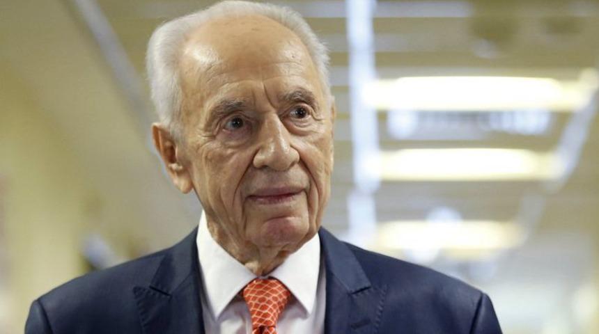 Peres'in uçağı İstanbul'a zor indi