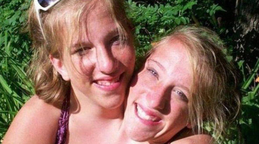 Doğumdan sonra yaşama şansları düşük olan yapışık ikizler Abigail ve Brittany Hensel’in hikayesi ilham oldu