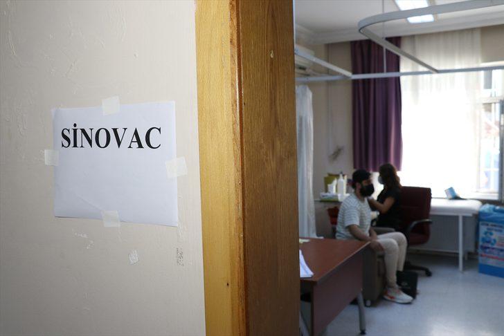 Sağlık ekiplerinin çalışmalarıyla "mavi" kategoriye geçen Sakarya'da hedef tam aşılama G4