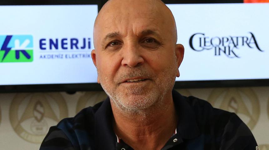 Hasan Çavuşoğlu: Takım daha kaliteli, kulübe daha zengin