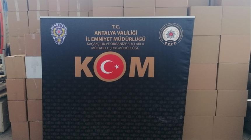 Antalya'da 4 milyon 574 bin 700 makaron ele geçirildi