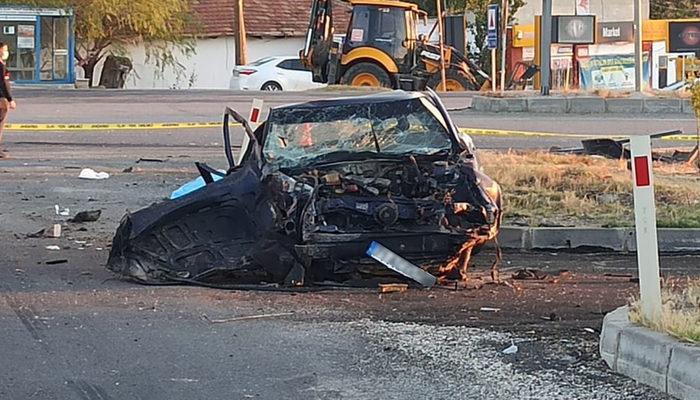 Kırıkkale'de korkunç kaza! İki otomobil çarpıştı: 6 ölü