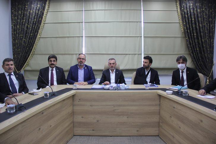 AK Parti Genel Başkan Yardımcısı Kandemir, Zara'da partililerle buluştu G4