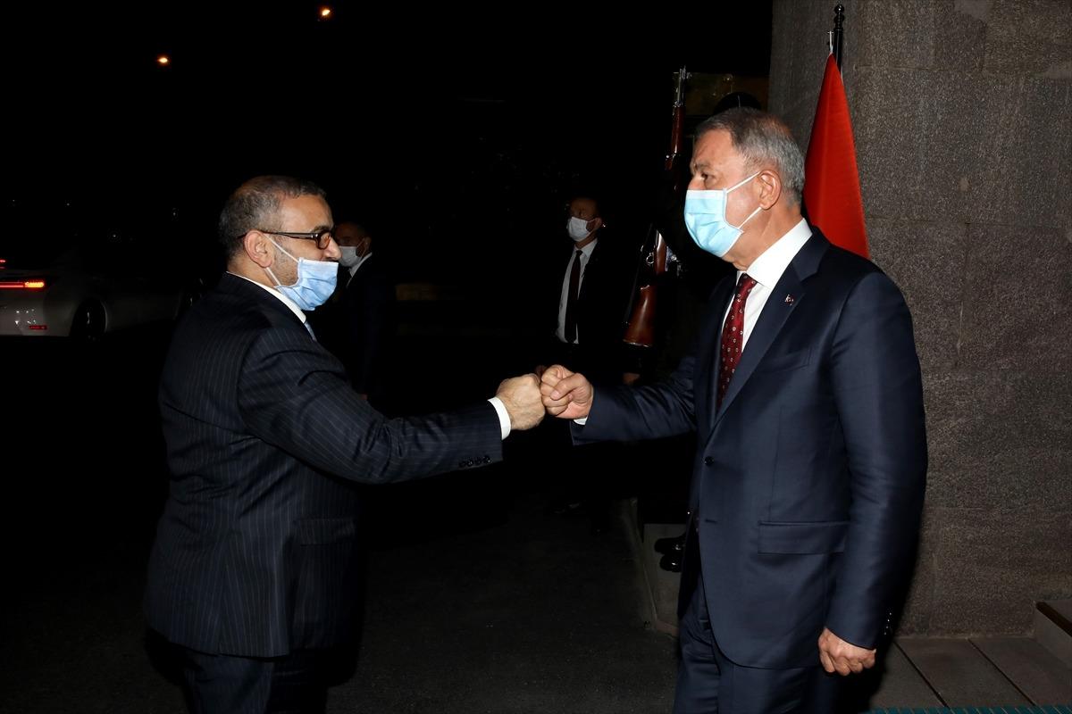 Milli Savunma Bakanı Akar, Libya Y&uuml;ksek Devlet Konseyi Başkanı El-Meşri ile g&ouml;r&uuml;şt&uuml;