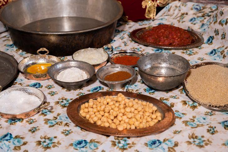 Kangal Akkaraman koyununun böbrek yağından yapılıyor! Lezzetini bilenler sıraya giriyor G2