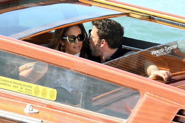 Jennifer Lopez ile Ben Affleck'in balkon romantizmi G1
