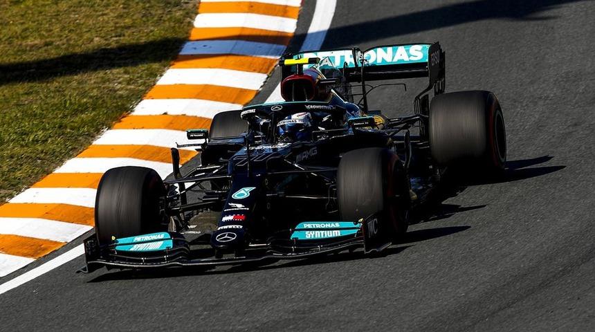 Monza'da sıralama turlarının galibi Valtteri Bottas