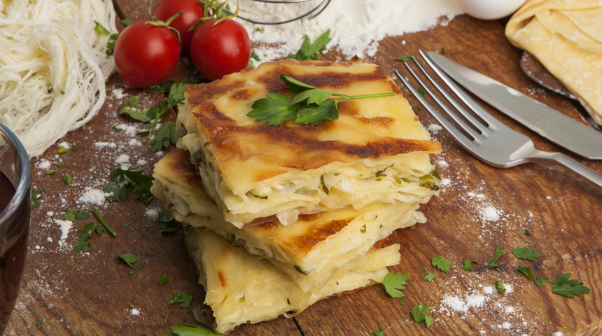 Hafta sonu kahvaltısına enfes tarif! 15 dakikada yapabileceğiniz su böreği