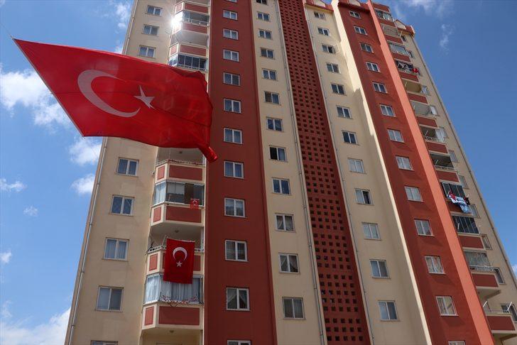Şehit Piyade Uzman Çavuş Mücahid Sınırtepe'nin naaşı memleketi Kayseri'ye getirildi G1