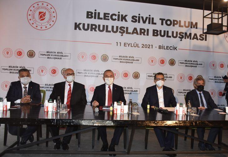 Bakanlar Mevlüt Çavuşoğlu ve Fatih Dönmez, Bilecik'te STK temsilcileriyle bir araya geldi G1