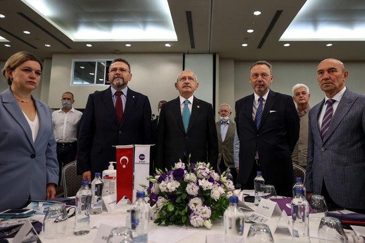 CHP Genel Başkanı Kemal Kılıçdaroğlu, İzmir'de iş insanlarıyla buluştu: (2) G1