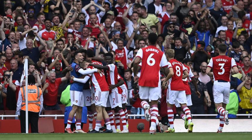 Arsenal ligde hem gol hem puan siftahı yaptı