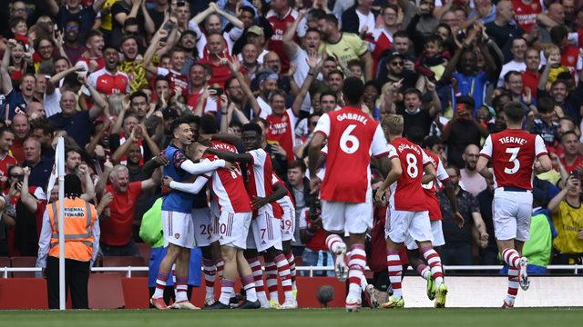 Arsenal ligde hem gol hem puan siftahı yaptı