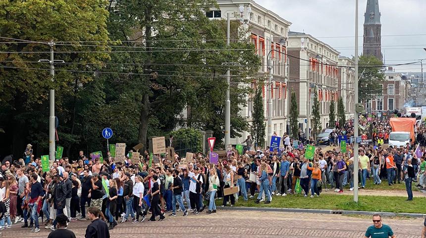 Hollanda'da protesto! "Mark Rutte dans etmesini bilmiyor"