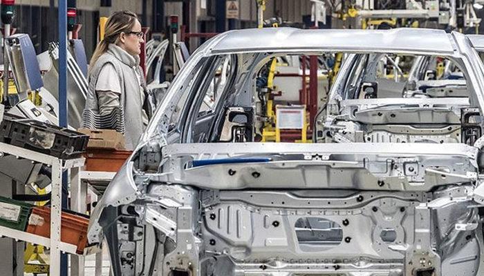 Çip krizi Toyota'yı vurdu! Araç üretimini düşürüyor