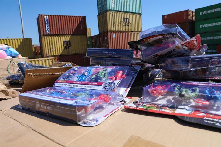 İzmir'de gümrük kaçağı 10 bin 330 oyuncak ele geçirildi G2