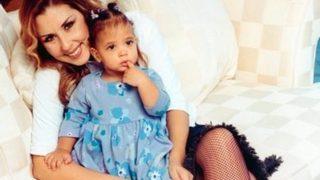 Şarkıcı Nilüfer'in bebekken evlat edindiği kızı Ayşe Nazlı koca kız oldu 