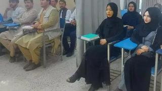 Eğitime Taliban darbesi: Kız ve erkek öğrenciler aynı binada olmayacak