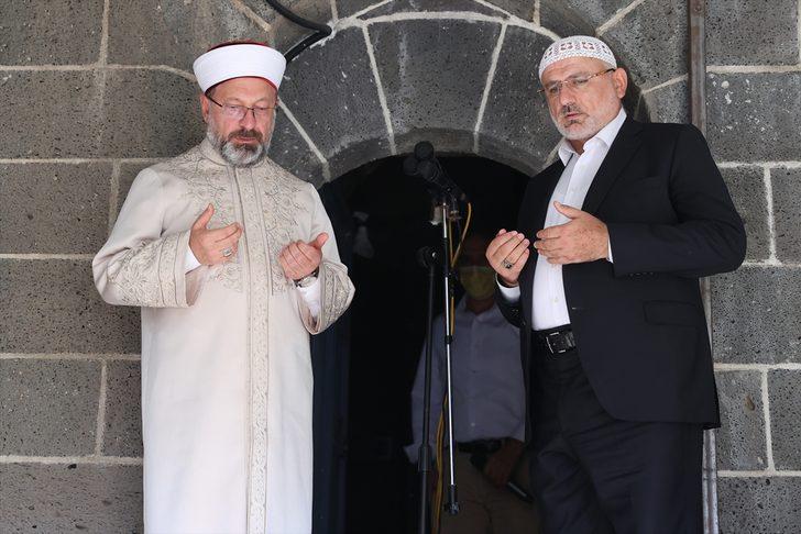 GÜNCELLEME - Diyanet İşleri Başkanı Ali Erbaş, Diyarbakır'da Hafızlık İcazet Programı'na katıldı: G1
