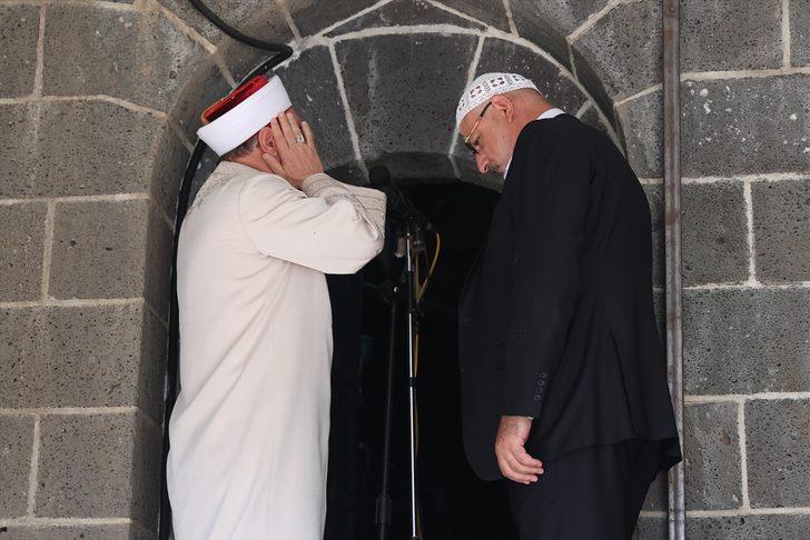 GÜNCELLEME - Diyanet İşleri Başkanı Ali Erbaş, Diyarbakır'da Hafızlık İcazet Programı'na katıldı: G2